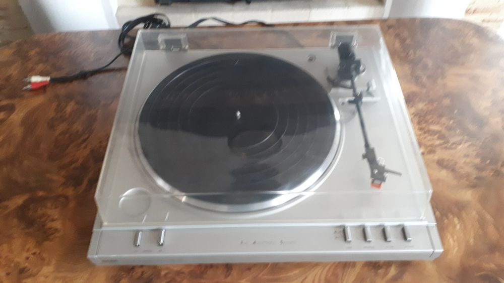 Продам програвач вініла Саба PSP-180.