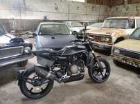 Husqvarna svartpilen 701