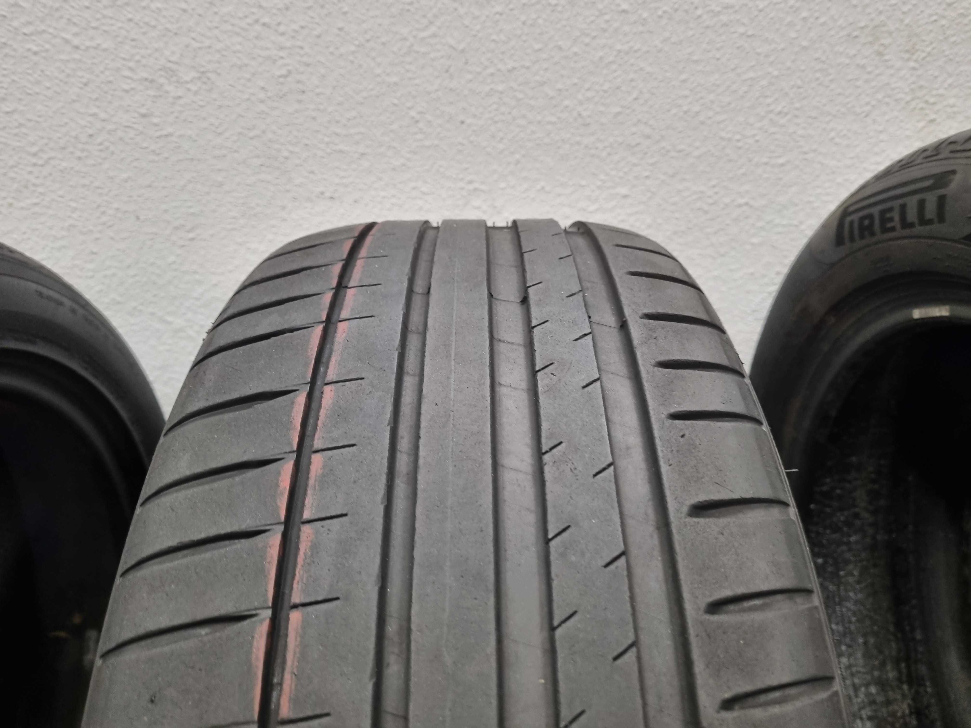 245/45/19 102Y Michelin Pilot Sport 4 AO Acoustic Dot.2022R