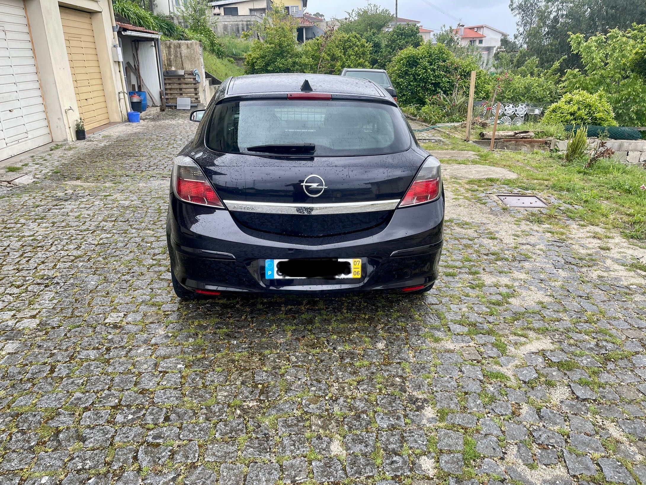Opel Astra comercial