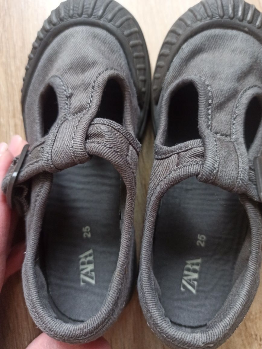 Круті туфлі мокасіни тапки  Zara 25р, стан ідеальний
