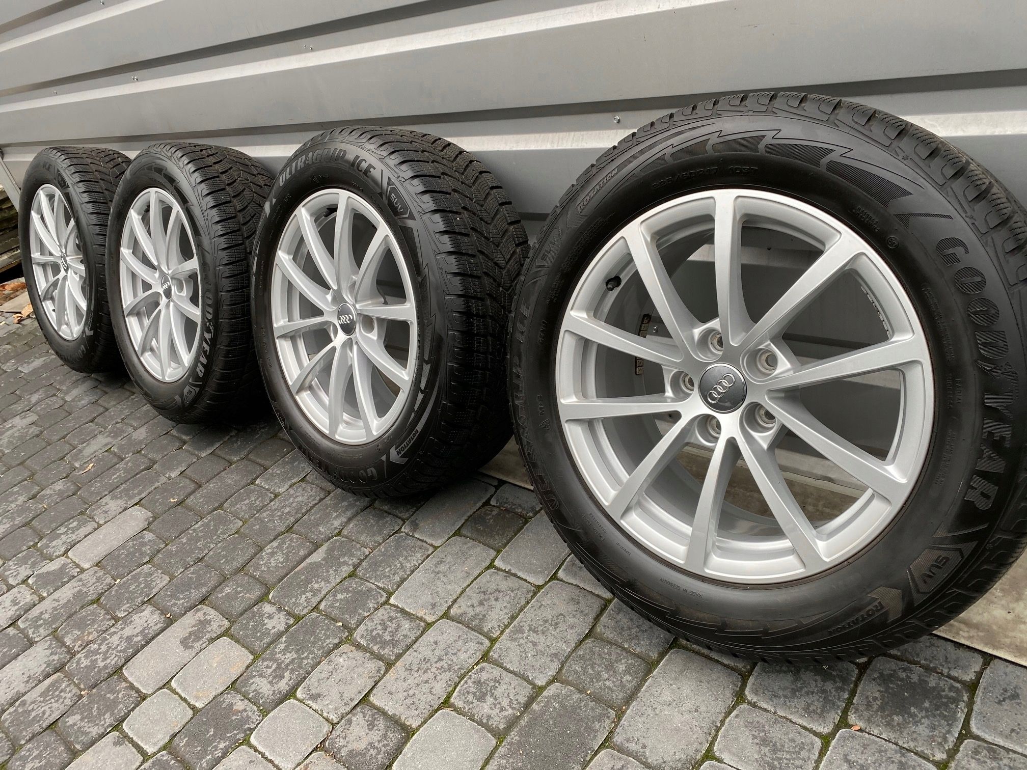 Oryginalne Felgi Audi 17 A3 A4 A5 A6 A8 Q3 Q5 TT