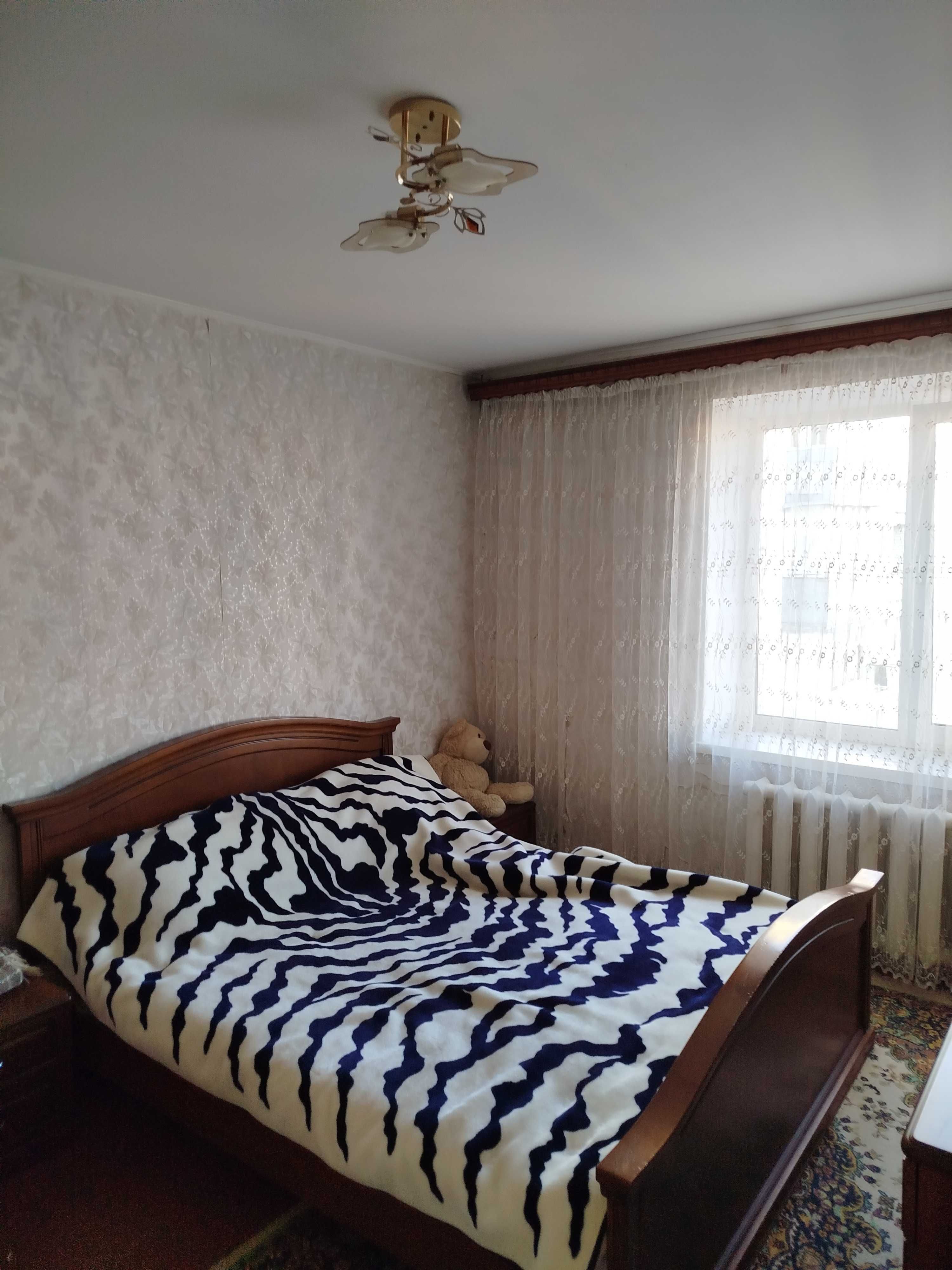 Продаж 3 кімнатна квартира ГМЗ Крошня