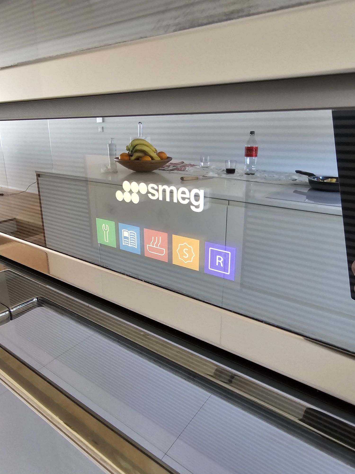 Forno SMEG encastrar SF6104TVS