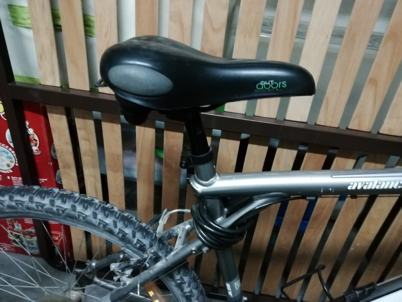 Bicicleta BTT GT avalanche 3.0