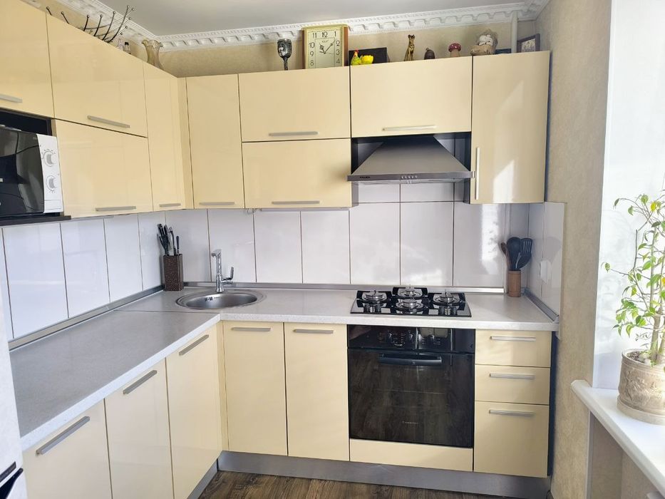 Продажа 3х-комн.кв. по ул. Запорожского Казачества, этаж 5/9 ост.Почта