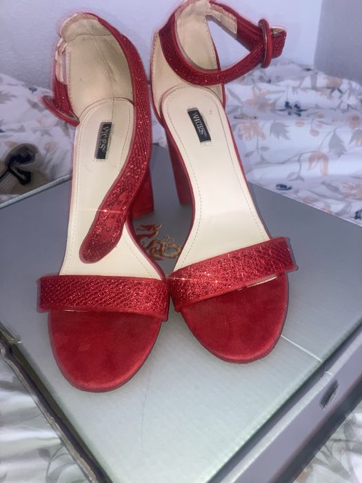 Buty na obcasie czerwone jak nowe