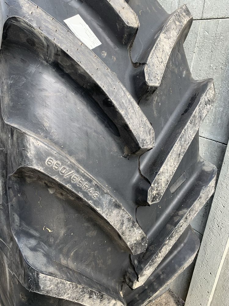 Шина 1 шт нова 650/65 R42 Bridgestone 650 65 42