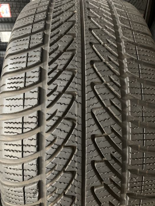 225/40/18 92V GOODYEAR ULTRAGRIP 8 MO Performance
