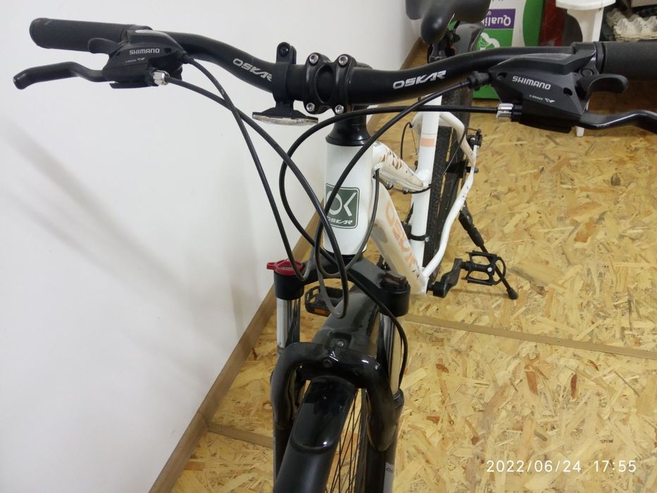 Велосипед жіночий Oskar 27,5"/ 18 SCARP білий