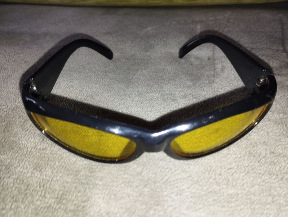 Очки защитные жёлтые,б/у.