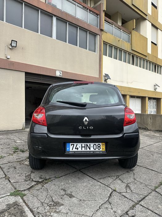 Renault Clio 3 em ótimo estado
