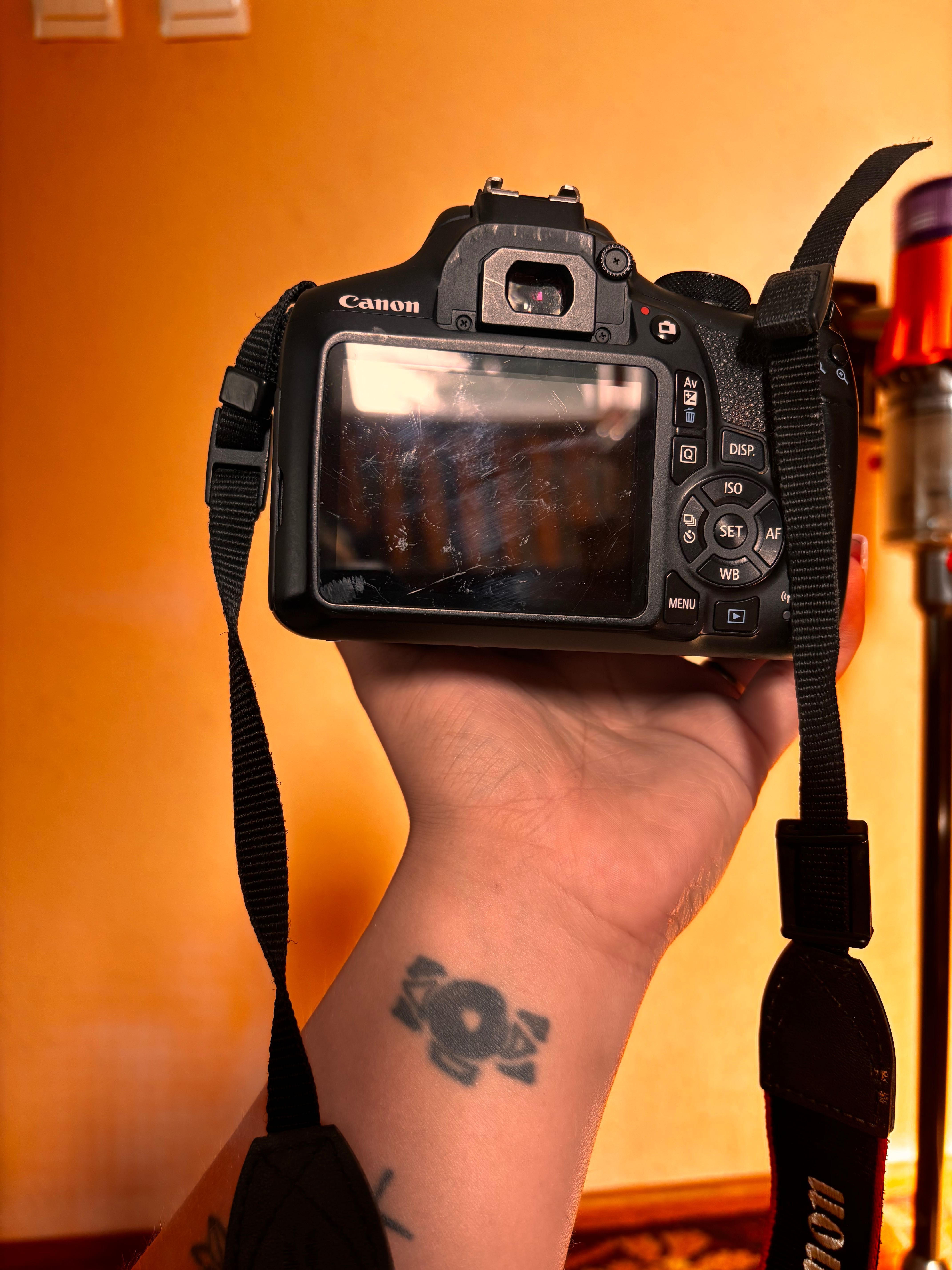Aparat Canon 1300d i dwa obiektywy