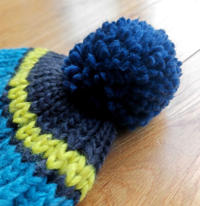 Czapka Barts Dillen Beanie 4021 one size z pomponem - nie noszona