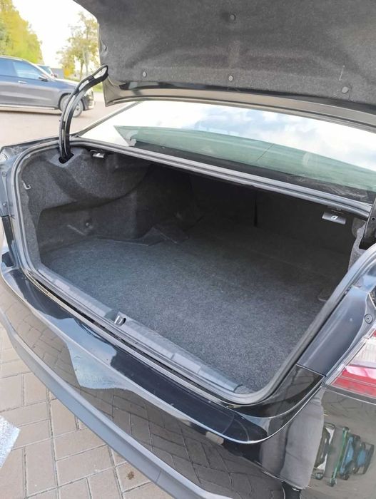 Автомобіль Subaru Legacy Premium 2020