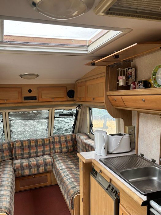 Caravana Bailey Senator Colorado - ideal para uso fixo