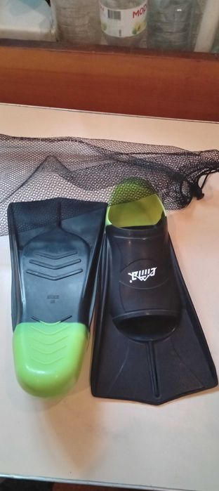 Продам ласты размер М