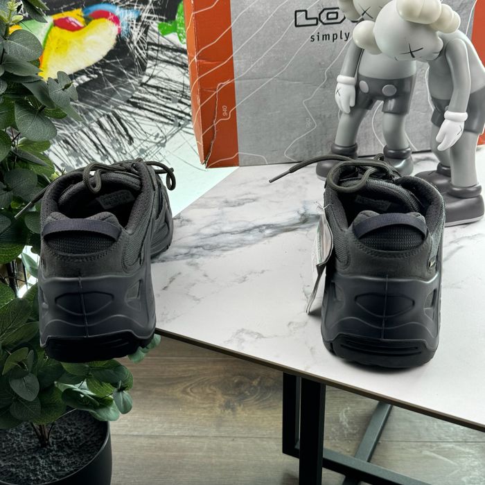 Нові кросівки Lowa Zephyr Gore Tex 44  розмір 820