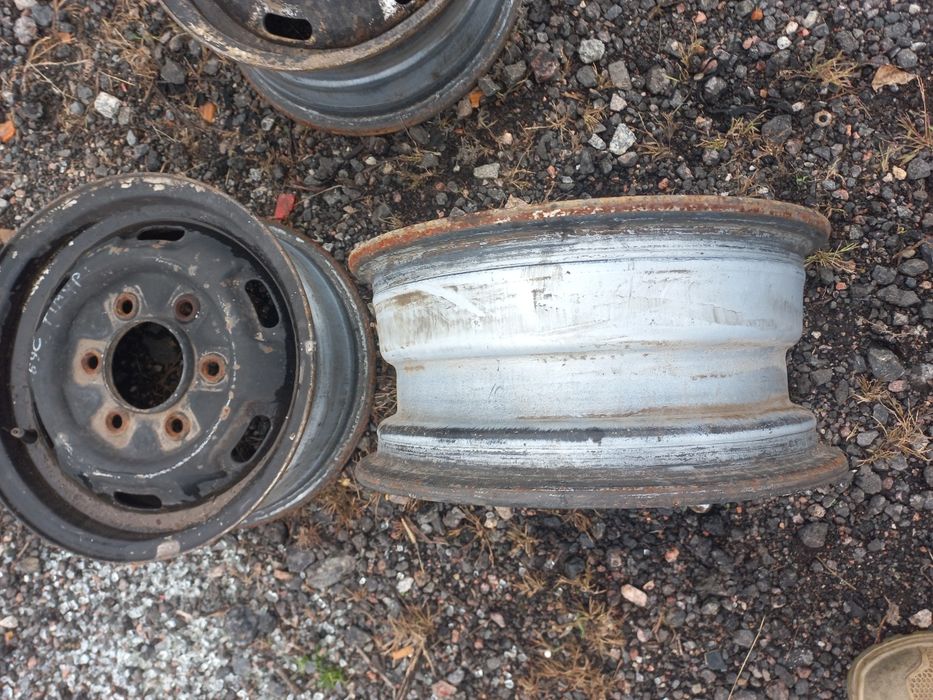 Продам диски металеві 6х139.7