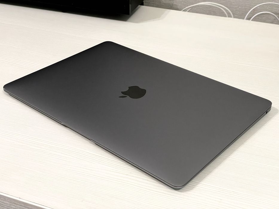 Apple Macbook Air 13 M1 (8/256gb 2020) Space Gray
