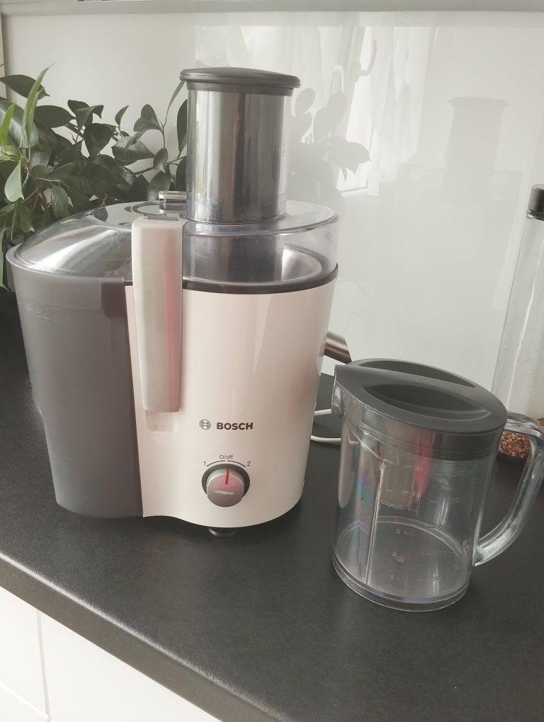 Sokowirówka Bosch