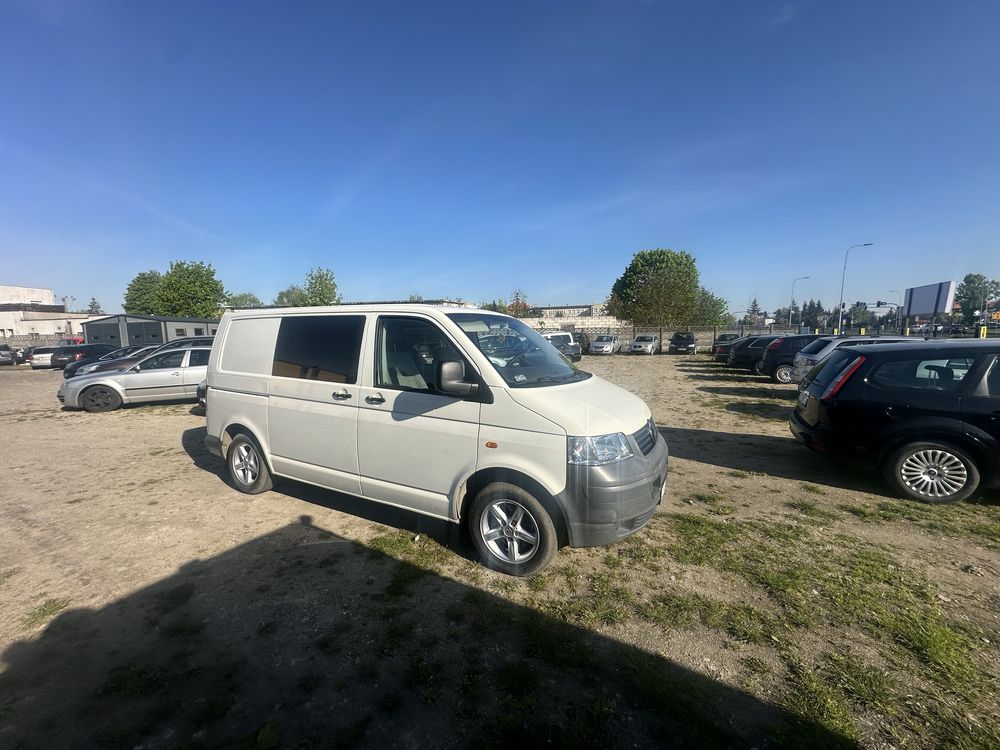 Volkswagen Transporter T5 Zadbany