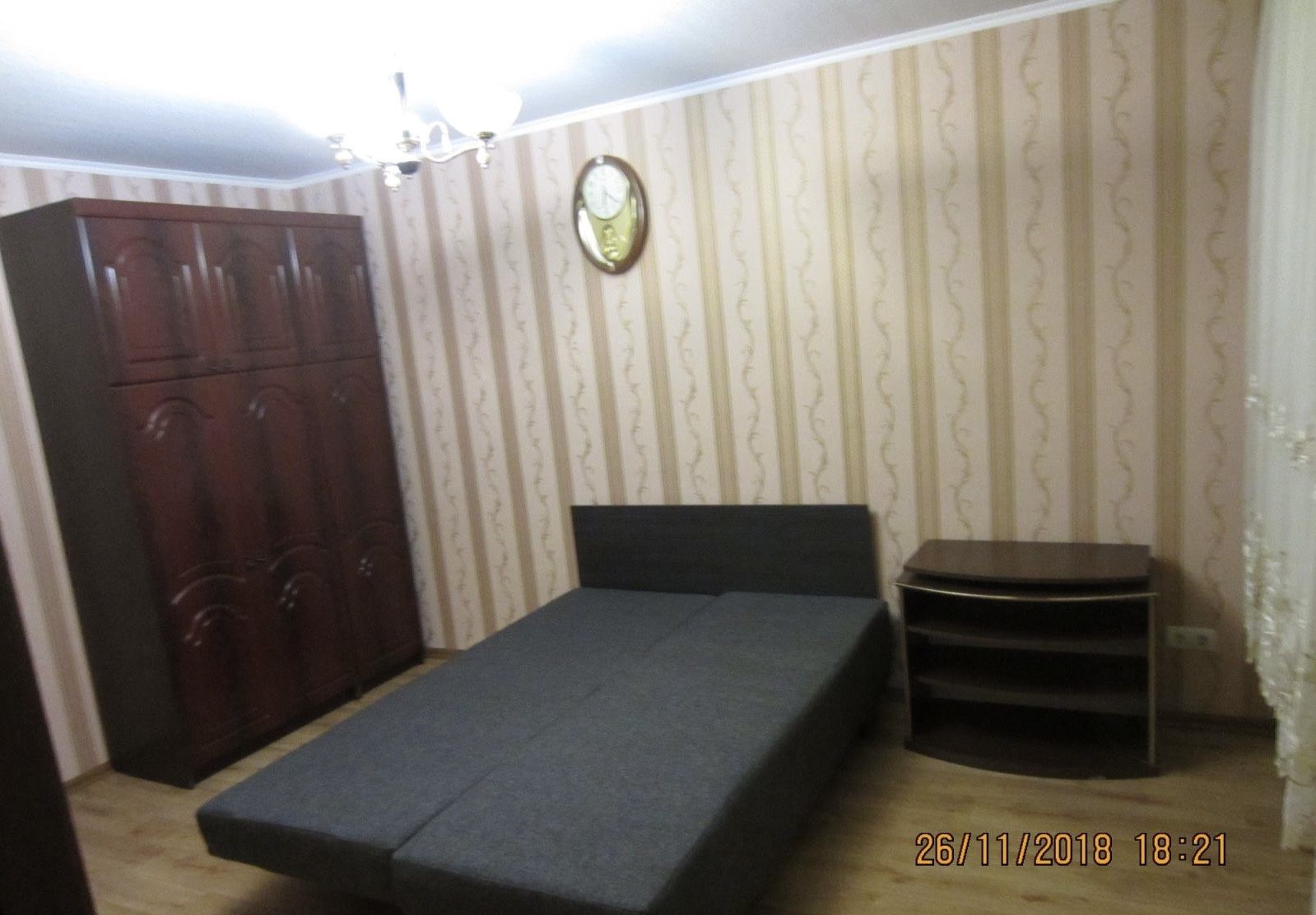 Сдам 2 кв ТРК Украина Юбилейный, р-н 24 этажки 76 6000 гр.