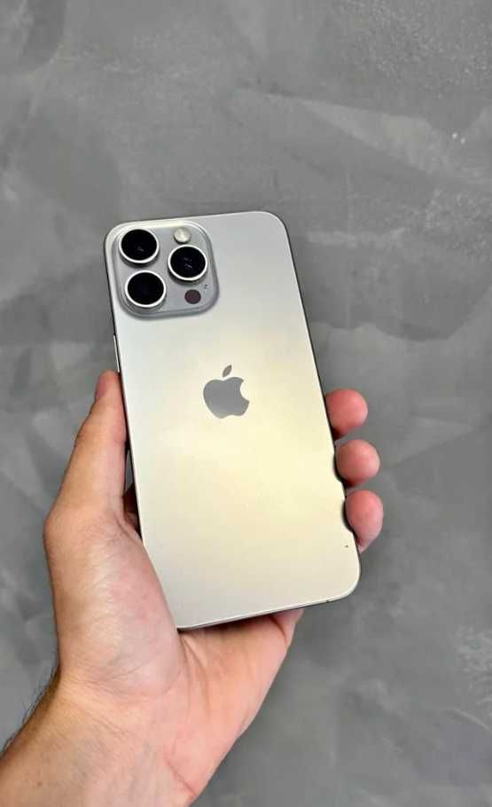iPhone 15 Pro Max