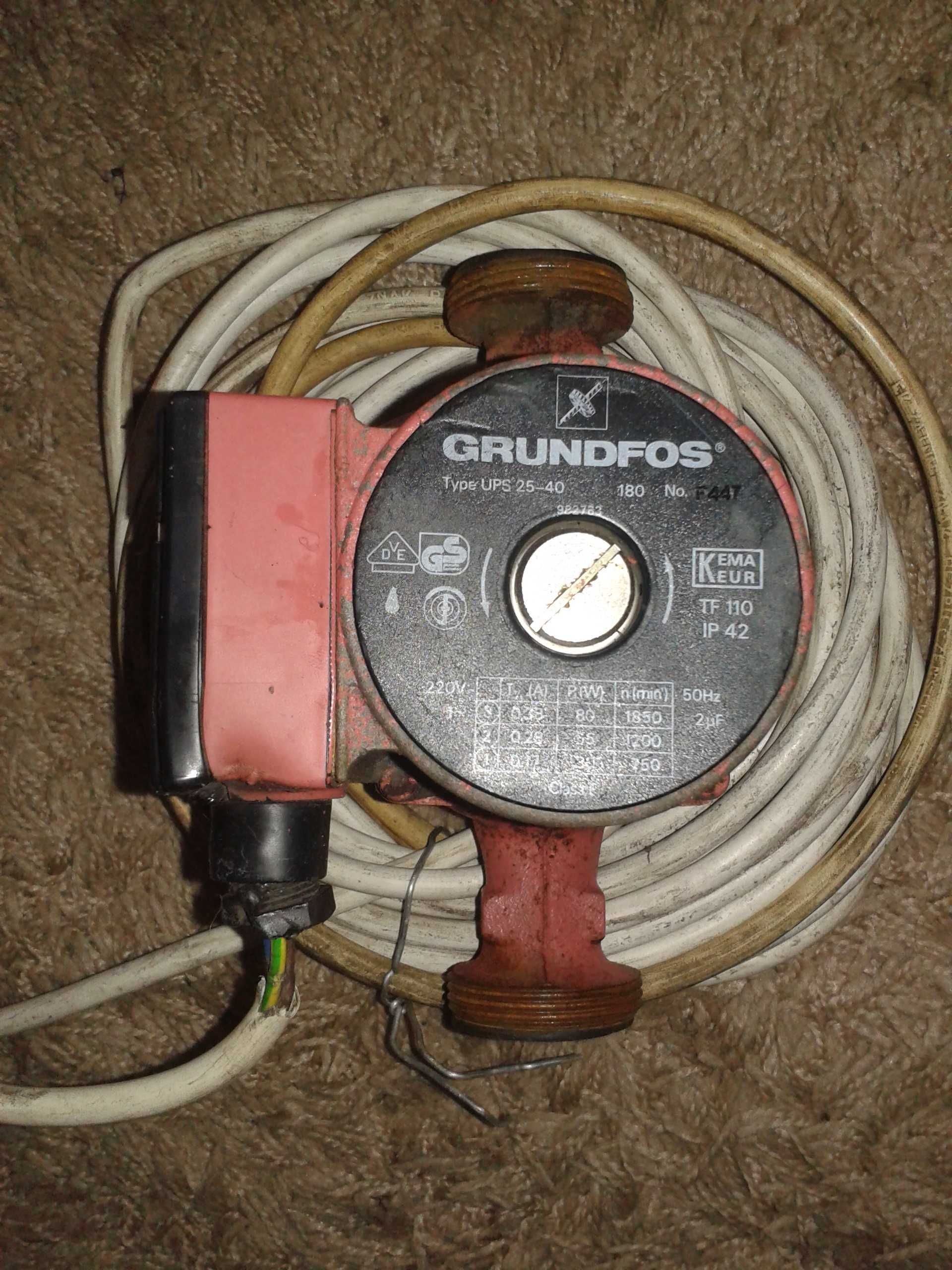 pompa obiegowa cyrkulacyjna Grundfos UPS 25-40