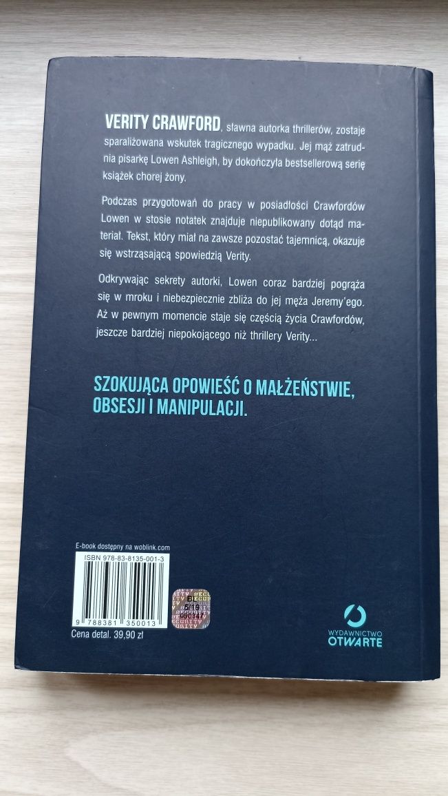 Książka Colleen Hoover Coraz większy mrok