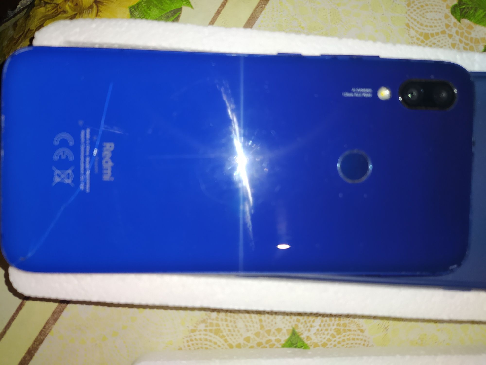 Хороший телефон,Xiaomi redmi 7,3/32