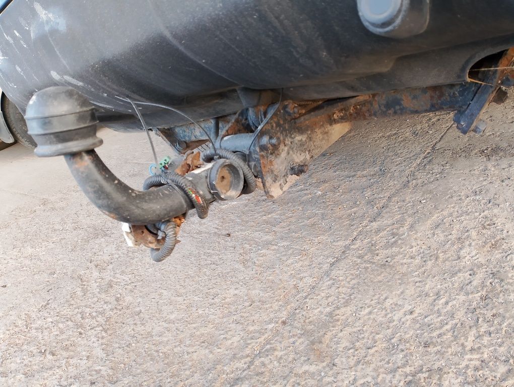 Продам фаркоп на honda cr-v