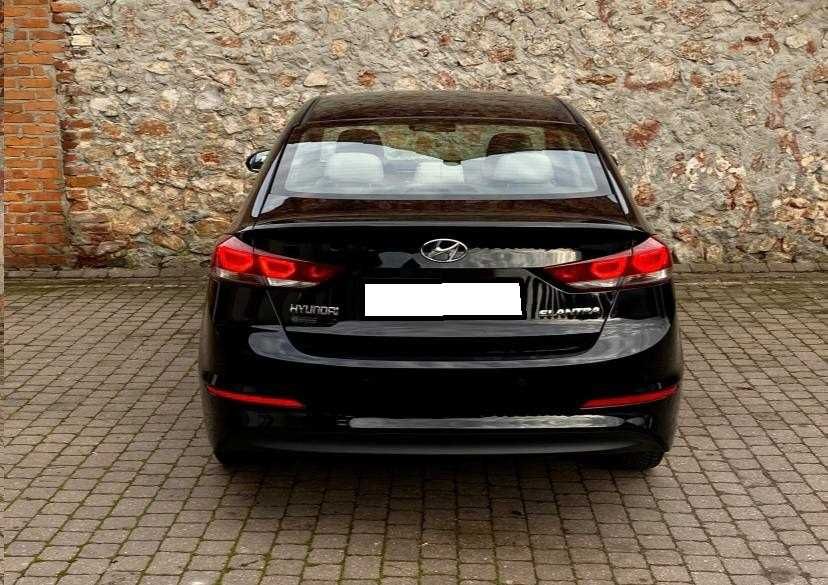 Hyundai Elantra 2017 року