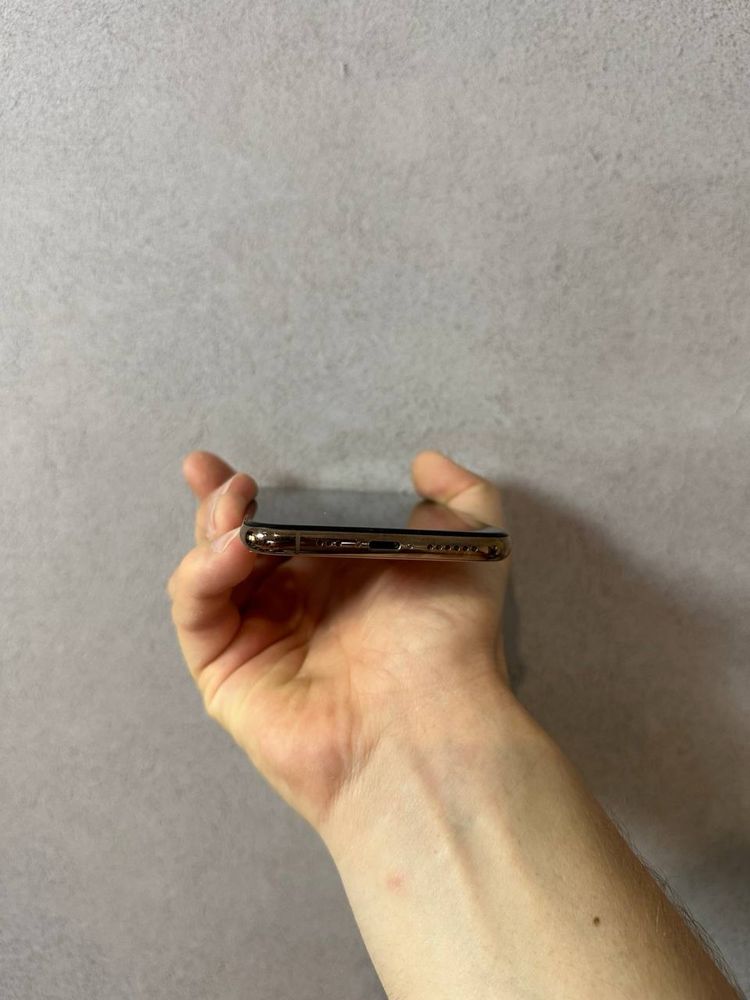 iPhone Xs 64 Gb