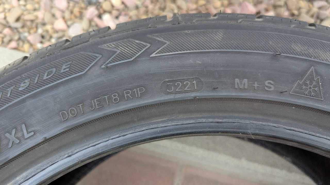 Шина 245/45 R19 102V Minerva Ice-Plus S210