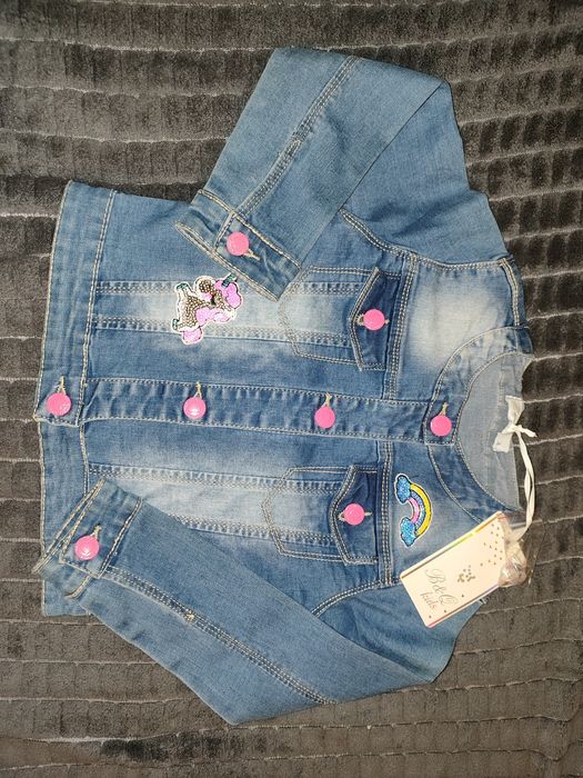 Katana/ kurtka jeansowa dla dziewczynki 
Z jednorożcem i różowymi guzi