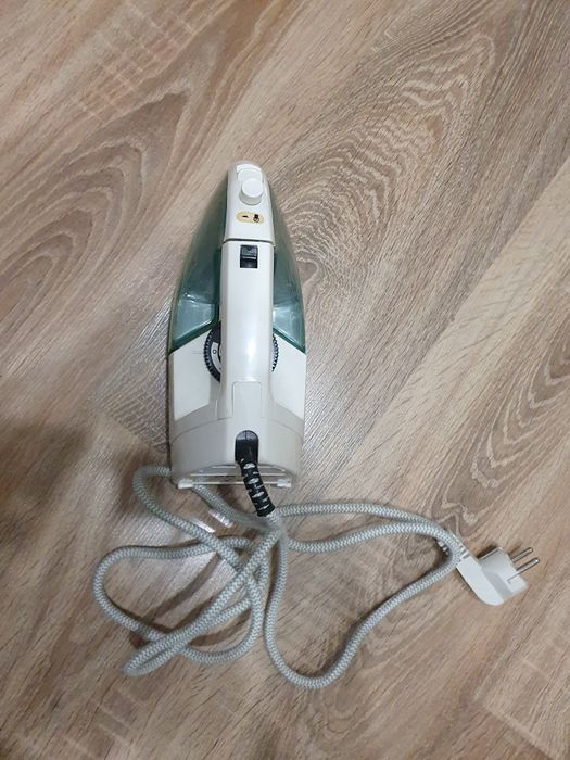 Żelazko Fortuna 1000W Jak nowe