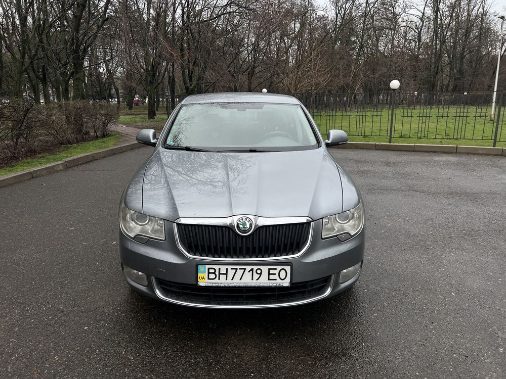 Skoda SuperB 1.8 бензин 2012г