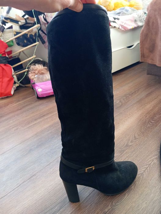 Взуття зимове жіноче