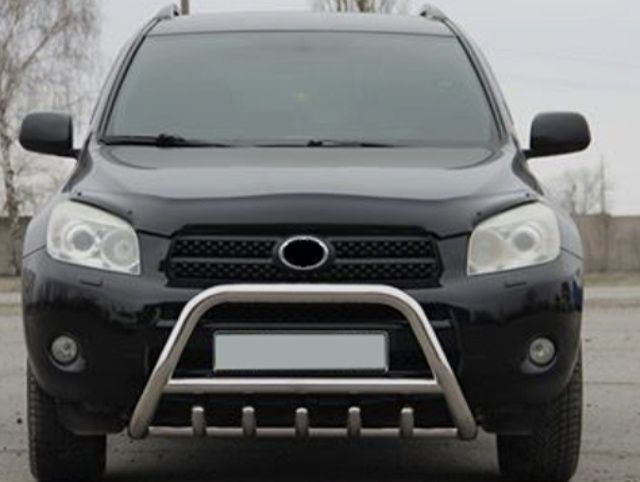 кенгурятник на Rav4