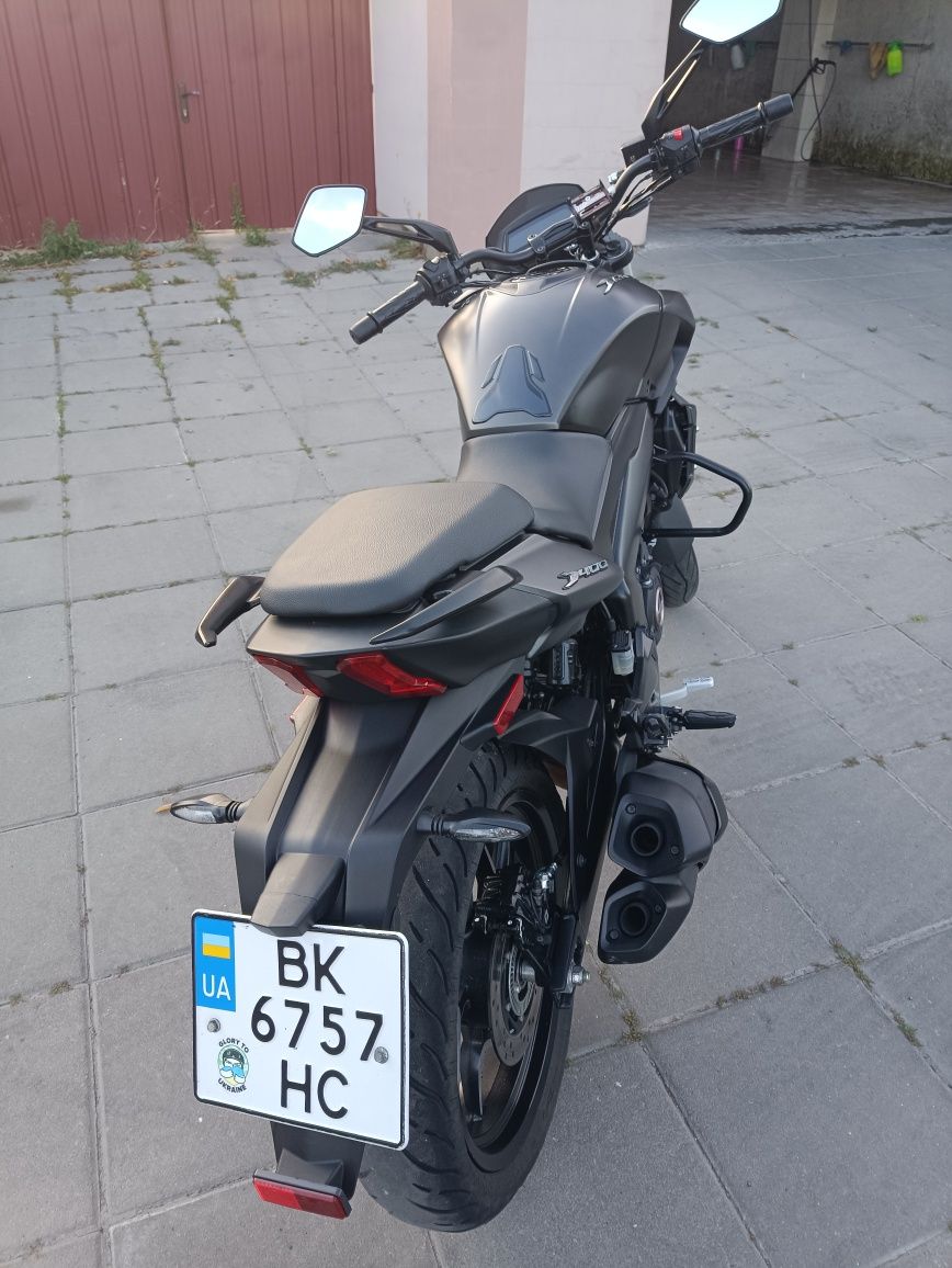 Bajaj Dominar D400