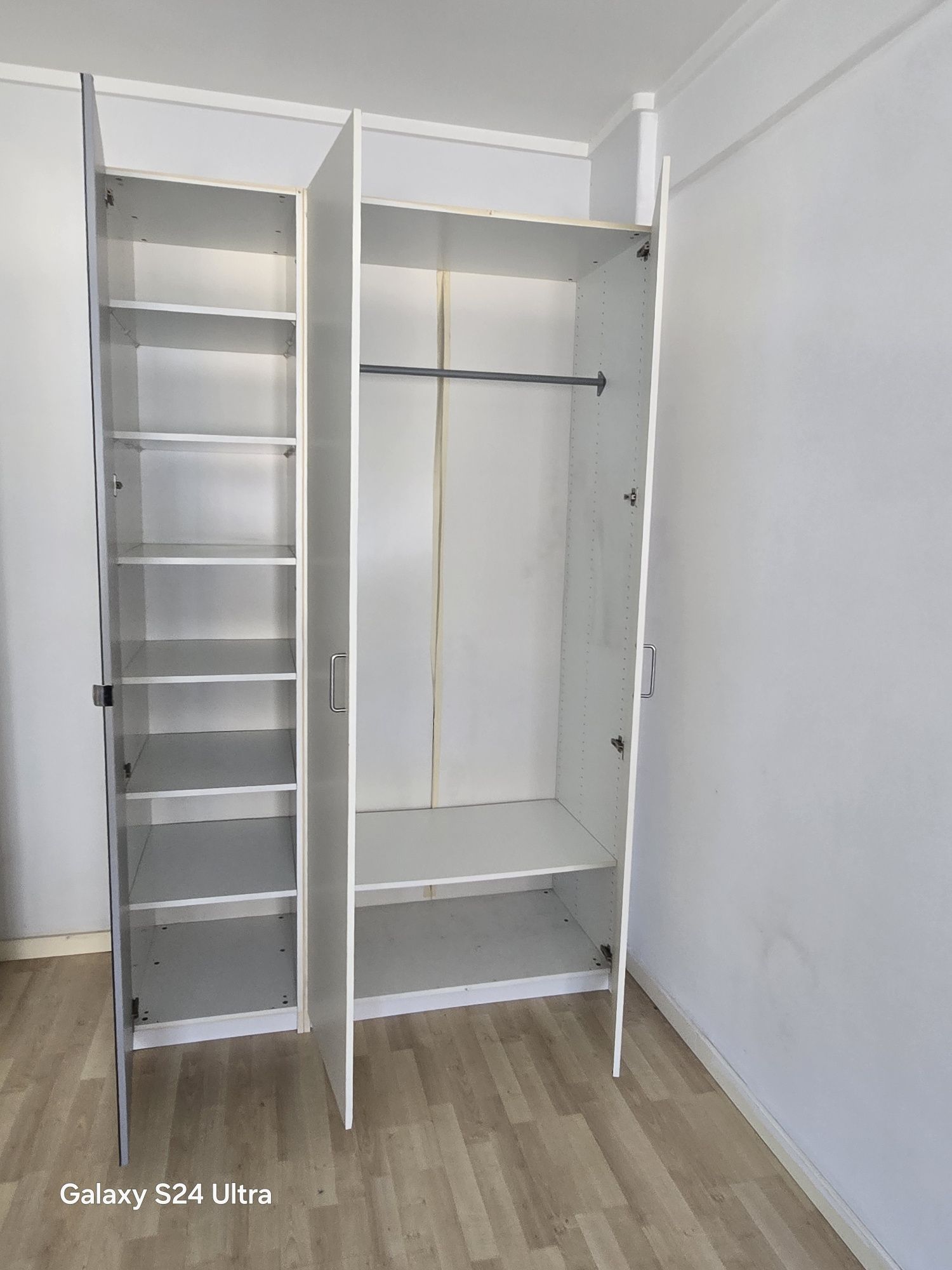 Roupeiro  ikea 3 portas