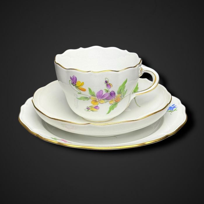Zestaw śniadaniowy trio miśnia Meissen z kwiatowym motywem b51/101120