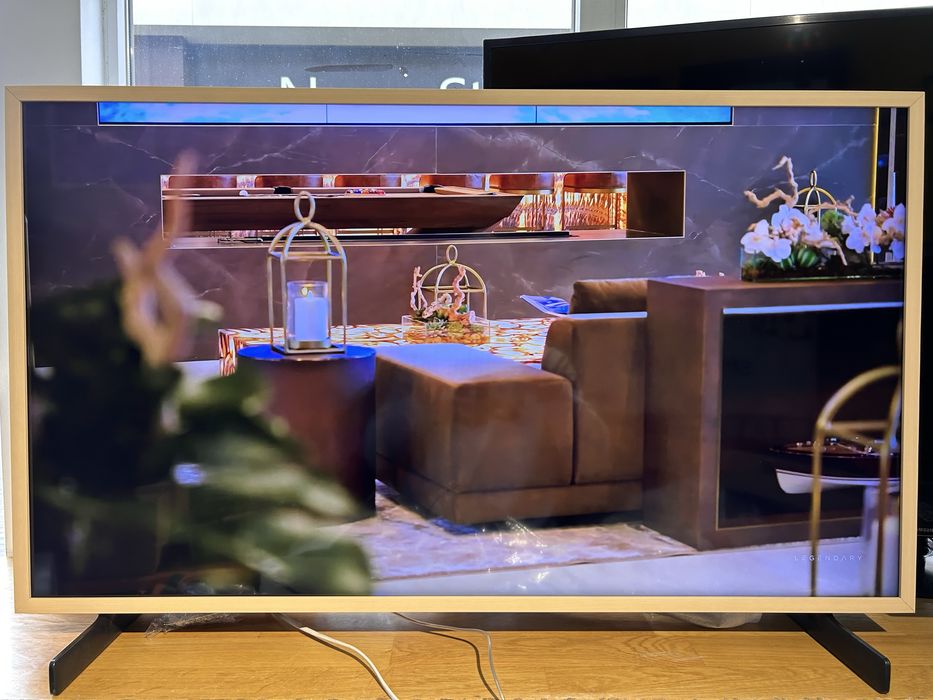 Преміум ТВ Дизайнерська серія 43” Samsung QE43LS03TAUXUA The Frame