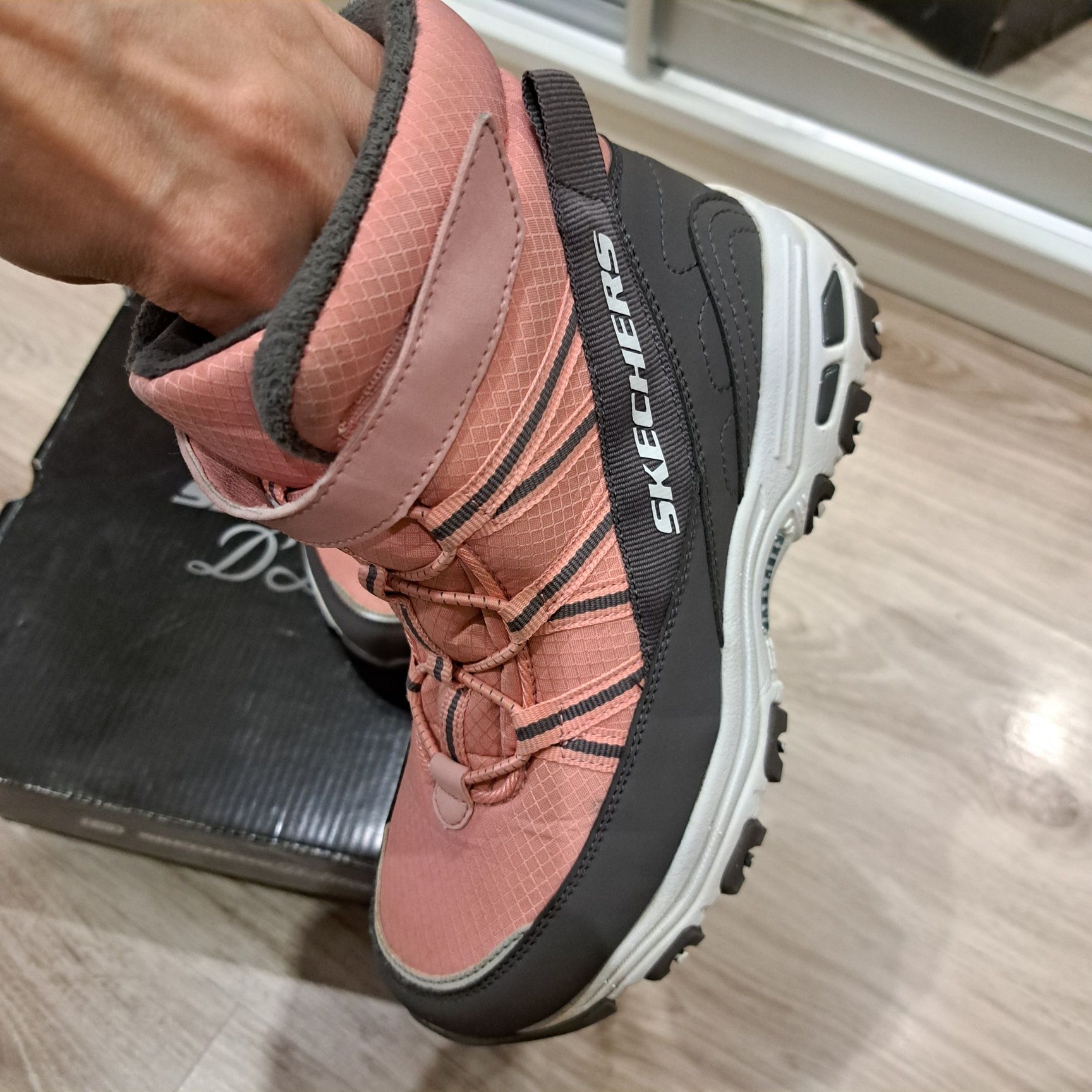 Ботинки skechers девочка