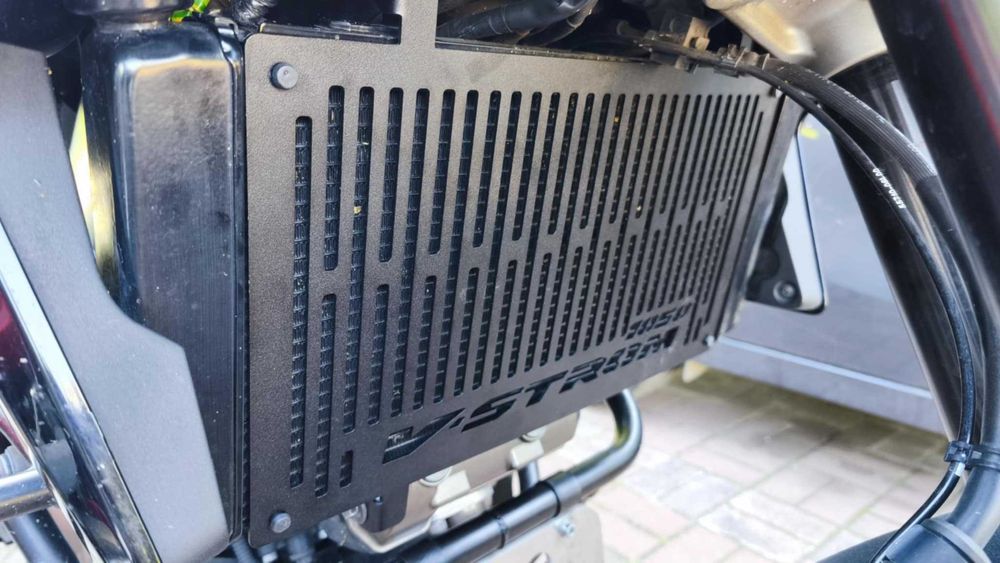 Osłona Chłodnicy SUZUKI V-STROM  1 0 5 0  2000 - 2024