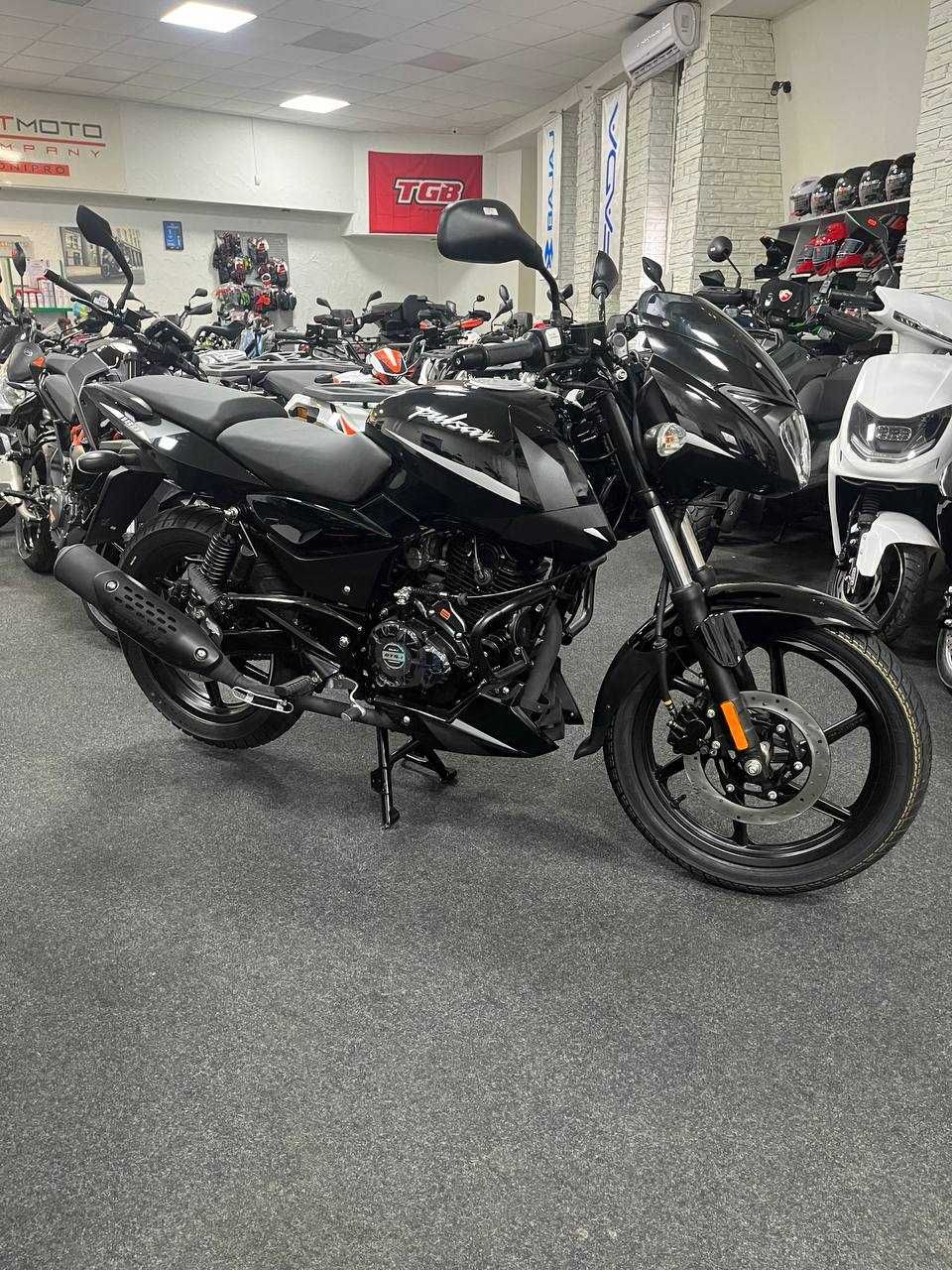 Мотоцикл BAJAJ Pulsar 180