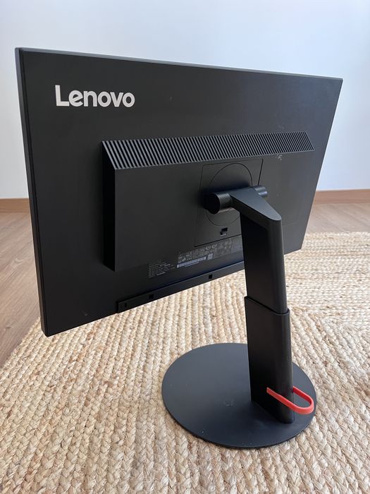 Monitor Lenovo 24" T24i-10