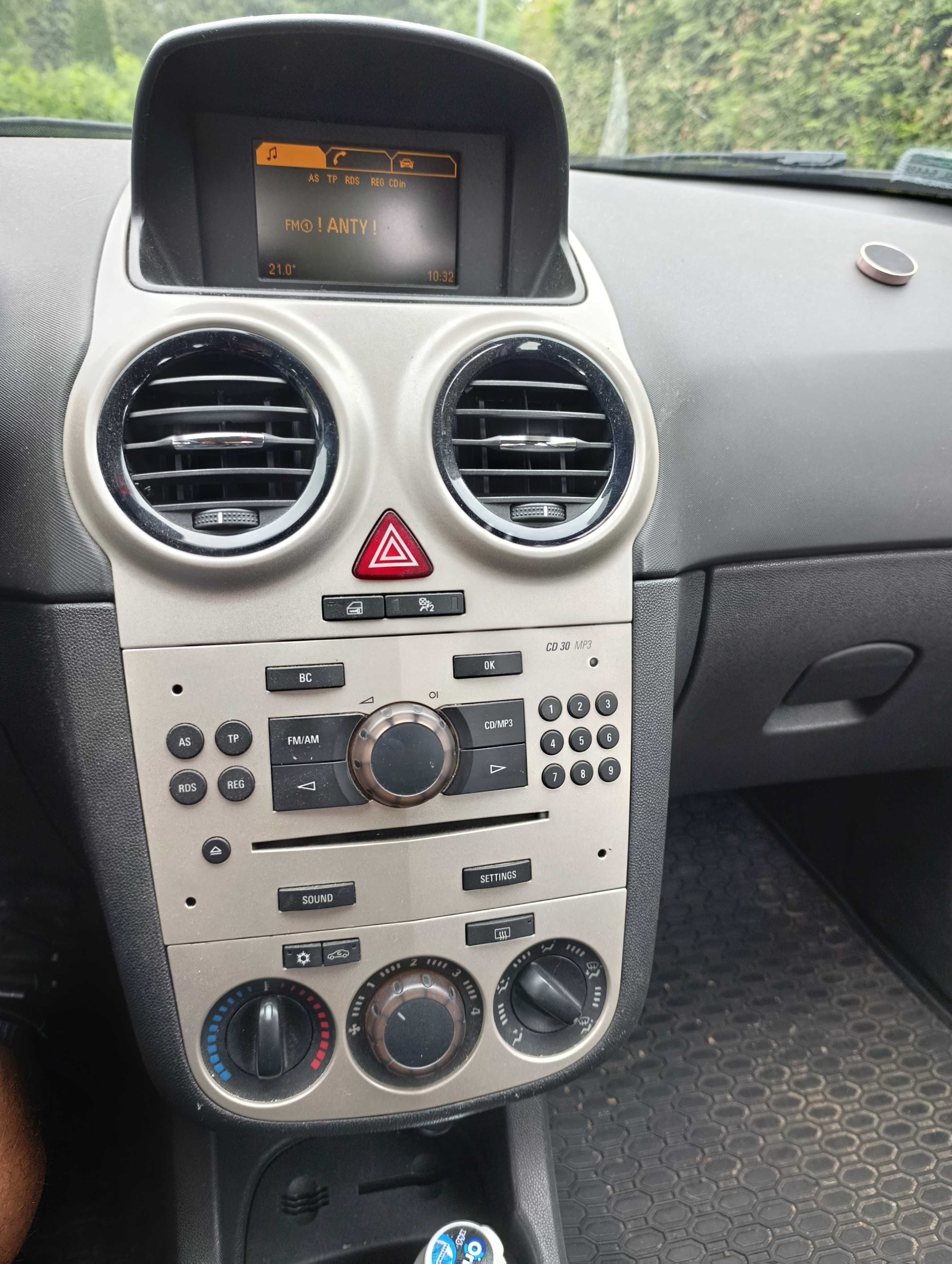 Opel Corsa D 1.2 Benzyna 2006