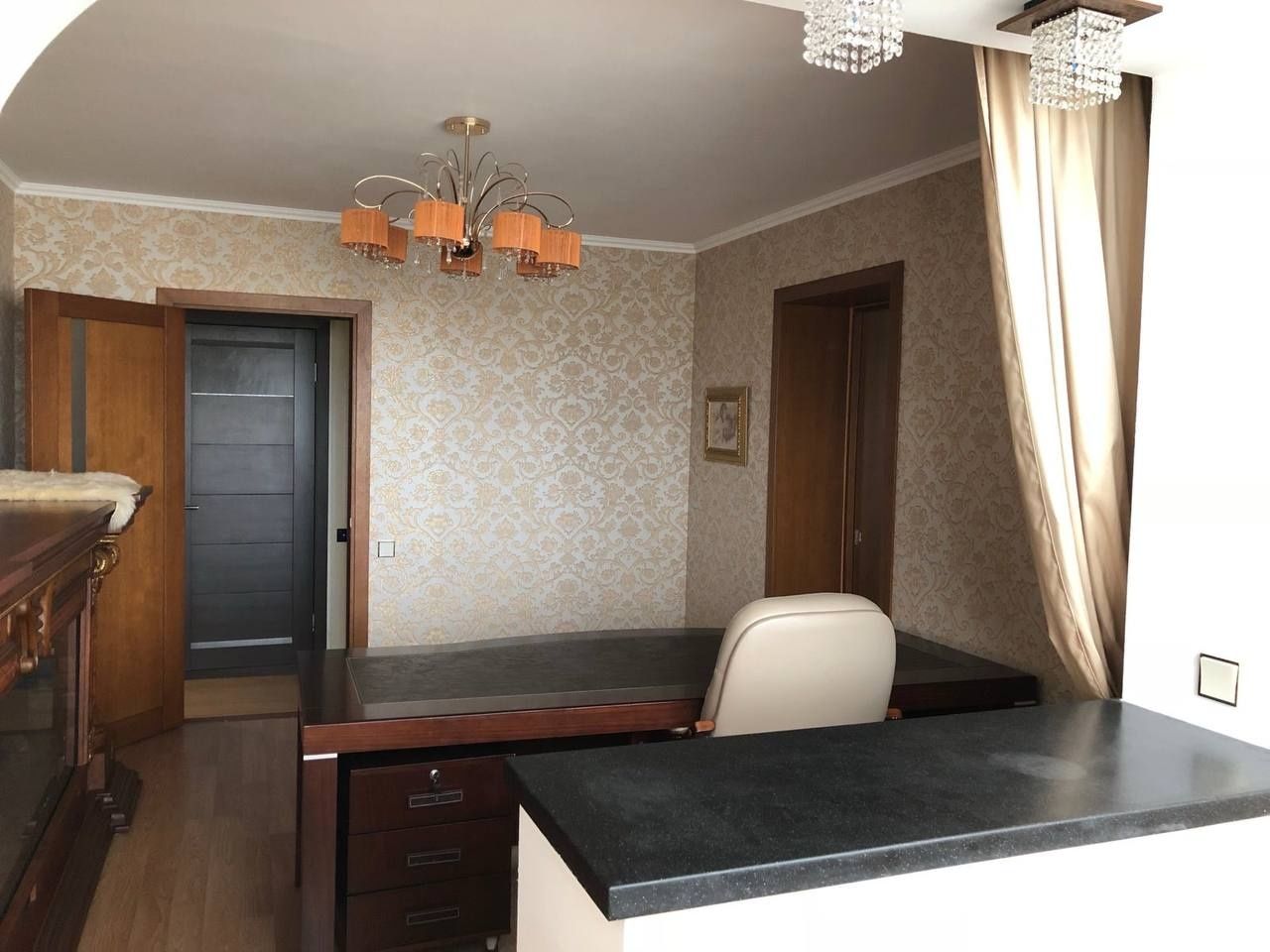 Продаётся 4х комнатная квартира